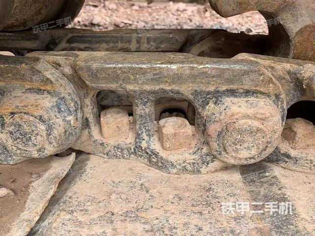 單側履帶整體(整機外觀) 單側履帶整體(整機外觀)