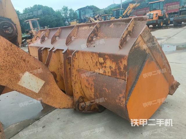工作装置整体(整机外观及大件) 工作装置整体(整机外观及大件)