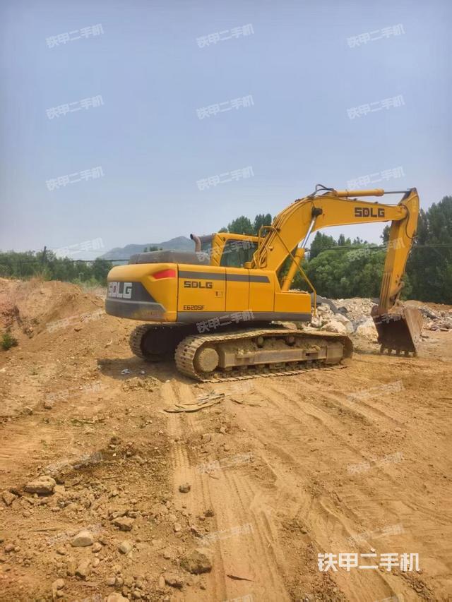 整机右后45°(整机外观) 整机右后45°(整机外观)