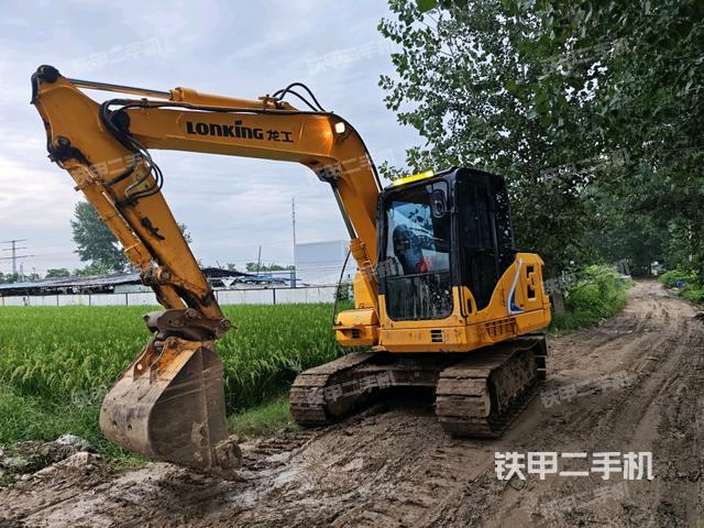 龍工LG6075挖掘機