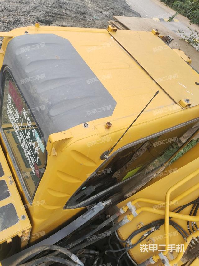 駕駛室頂部俯視(上車部件) 駕駛室頂部俯視(上車部件)