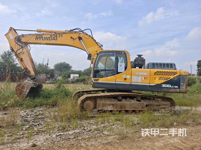 現(xiàn)代R305LC-9T挖掘機
