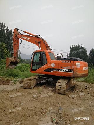 鬥山DH225LC-7挖掘機实拍圖片