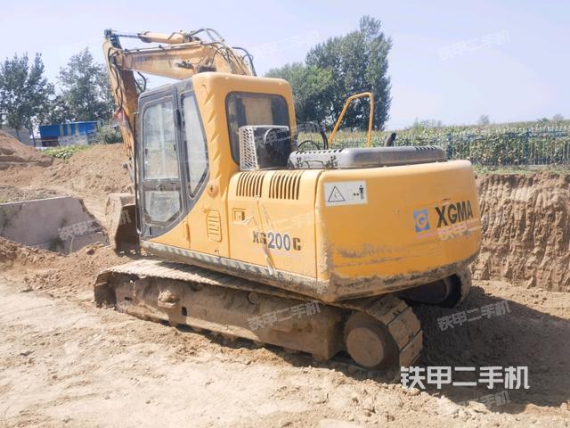 厦工XG815LC挖掘机