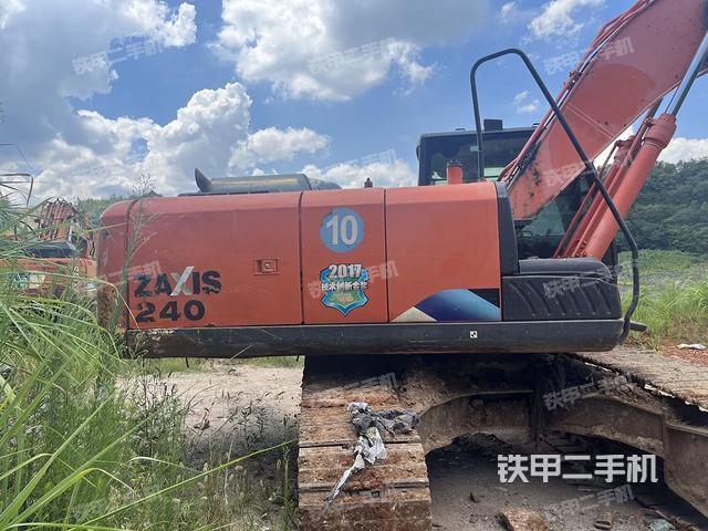 右后45(整機(jī)外觀) 右后45(整機(jī)外觀)