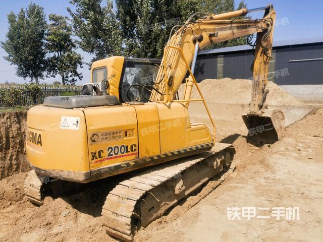 整机右后45°(整机外观) 整机右后45°(整机外观)