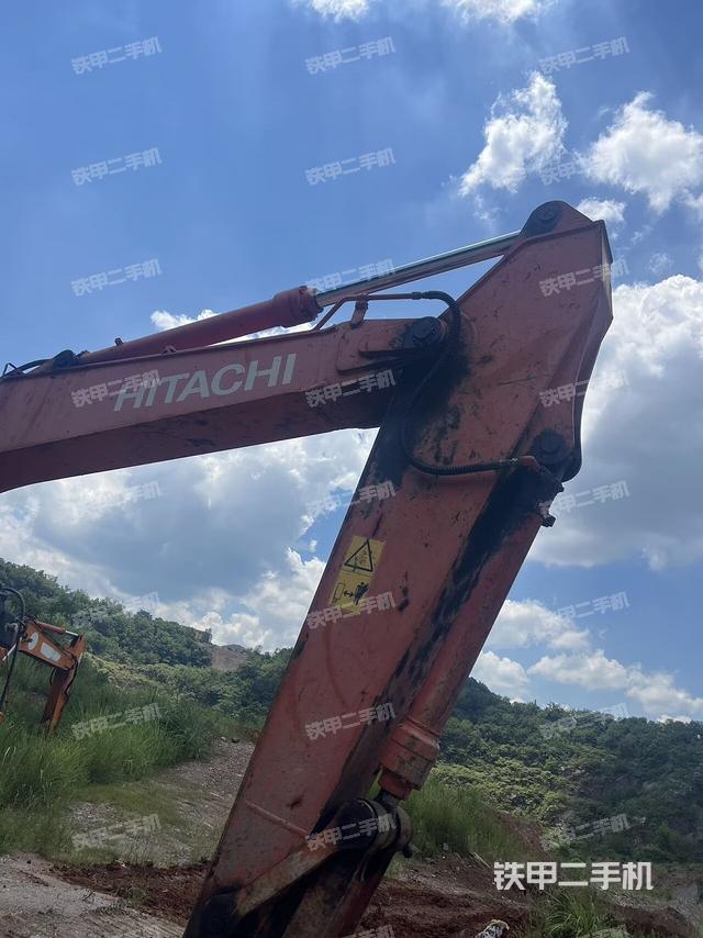 大臂整體?右側(cè)(工作和回轉(zhuǎn)裝置) 大臂整體?右側(cè)(工作和回轉(zhuǎn)裝置)