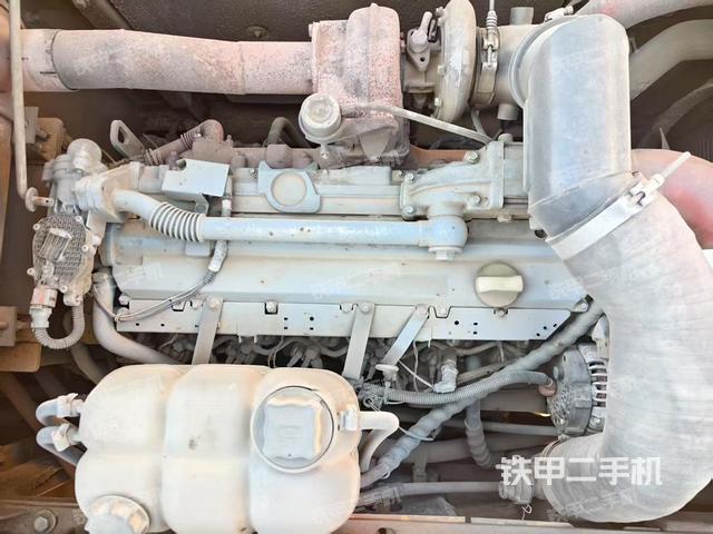 发动机整体俯视(整机外观) 发动机整体俯视(整机外观)