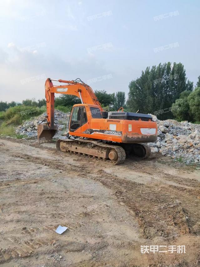 斗山DH300LC-7挖掘機