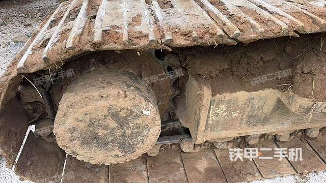 單側履帶整體(整機外觀) 單側履帶整體(整機外觀)