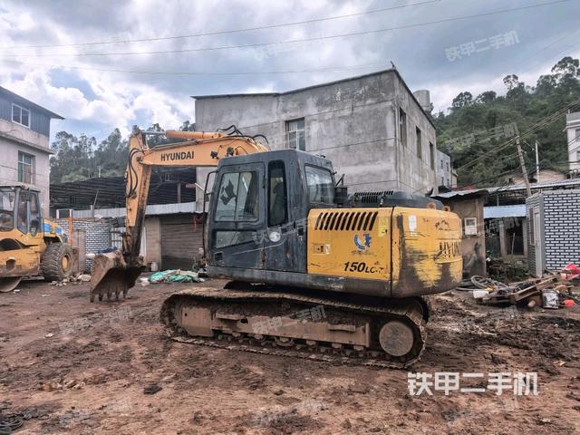 現(xiàn)代R150LC-7挖掘機(jī)
