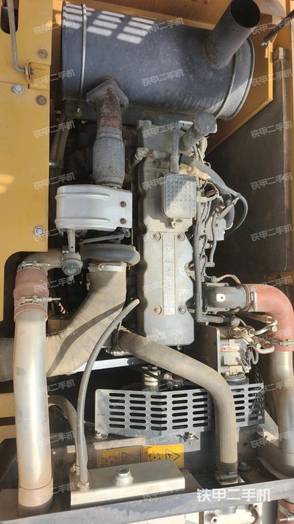 發(fā)動機室(上車部件) 發(fā)動機室(上車部件)