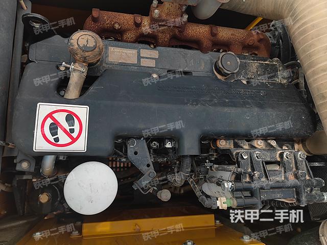 發(fā)動機整體俯視(整機外觀) 發(fā)動機整體俯視(整機外觀)