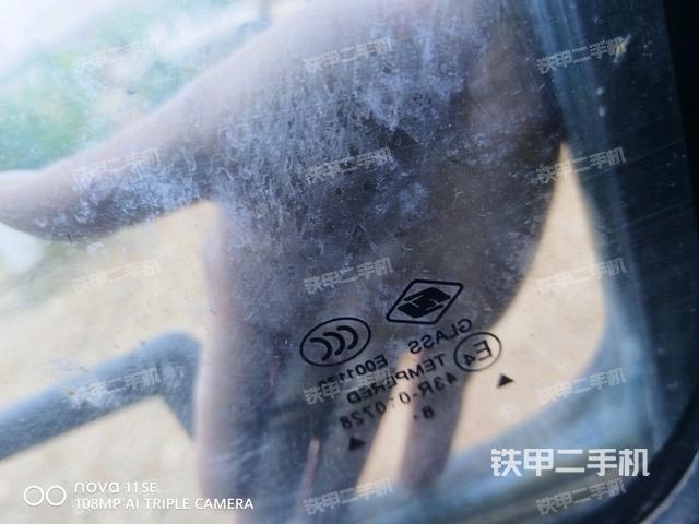 后窗玻璃角標(biāo)(駕駛室部分) 后窗玻璃角標(biāo)(駕駛室部分)