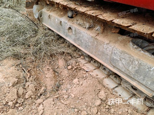 單側(cè)履帶整體(整機外觀) 單側(cè)履帶整體(整機外觀)