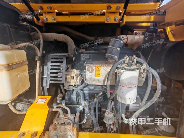 发动机整体俯视(整机外观) 发动机整体俯视(整机外观)