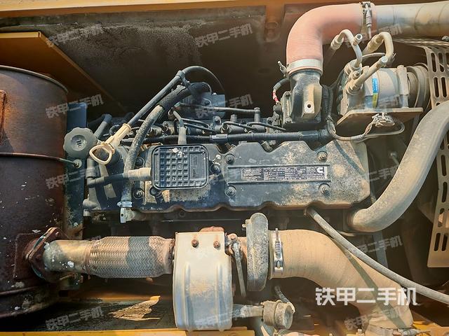 发动机整体俯视(整机外观) 发动机整体俯视(整机外观)