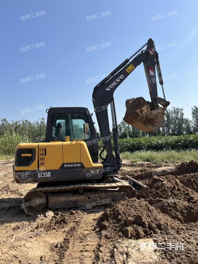 整机右后45°(整机外观) 整机右后45°(整机外观)