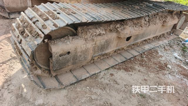 左側(cè)履帶整體?(行走機構(gòu)) 左側(cè)履帶整體?(行走機構(gòu))