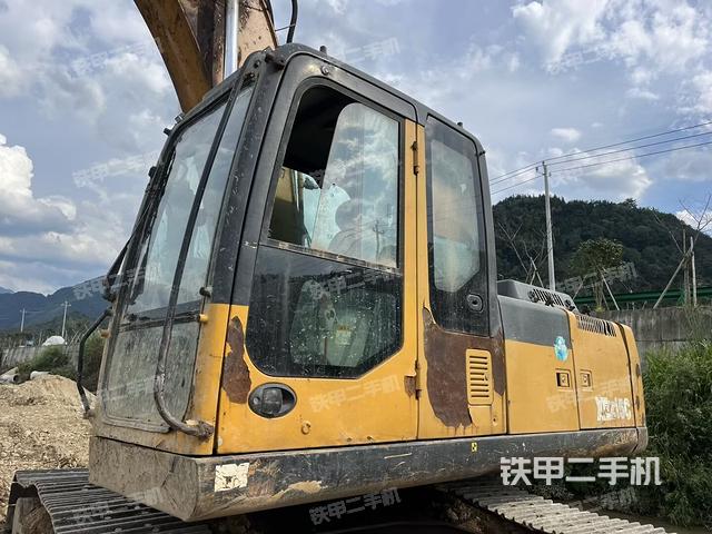 徐工XE200C挖掘机