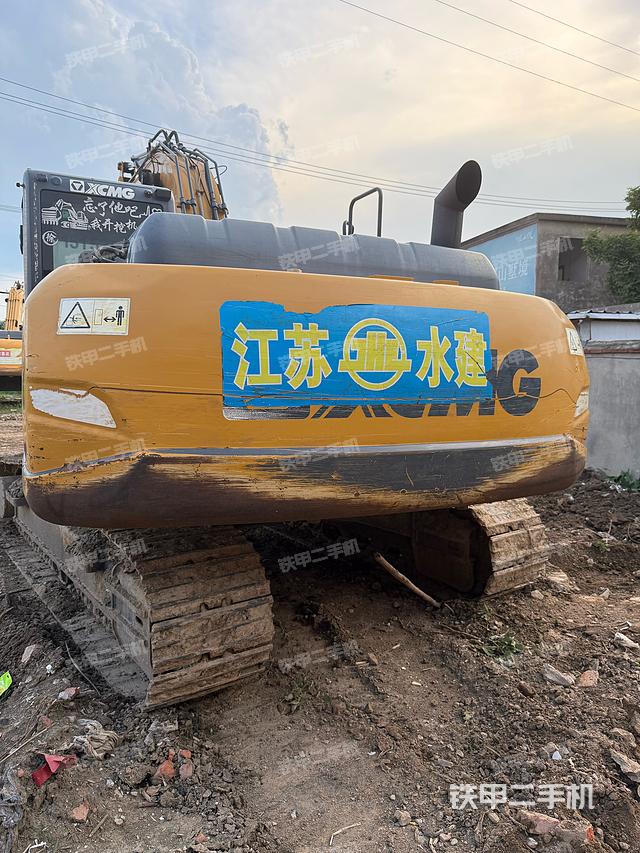 整機(jī)右后45°(整機(jī)外觀) 整機(jī)右后45°(整機(jī)外觀)