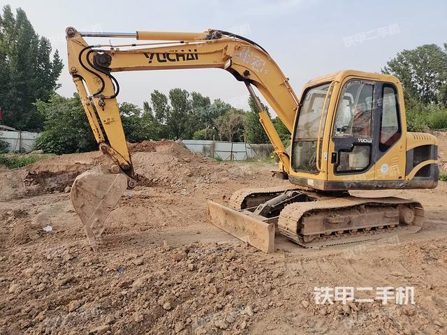 玉柴YC85-8挖掘機(jī)