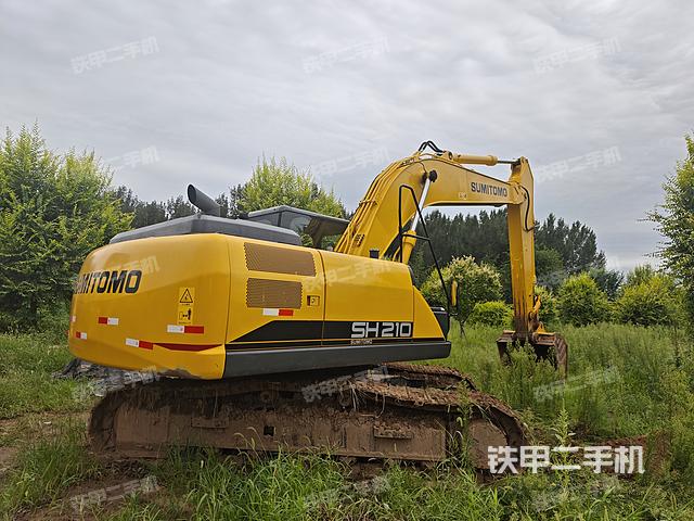 整機右后45°(整機外觀) 整機右后45°(整機外觀)