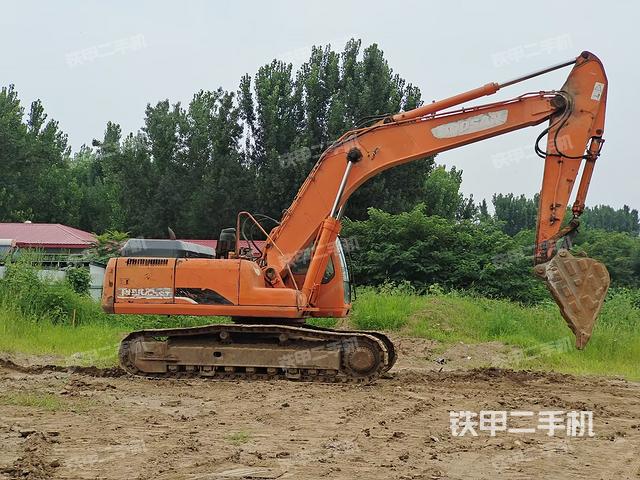 整机右后45°(整机外观) 整机右后45°(整机外观)