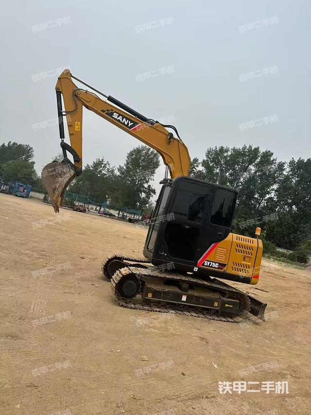 三一重工SY75C挖掘机