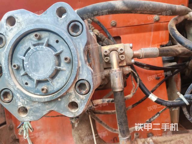 液压泵斜45 左(大件舱室) 液压泵斜45 左(大件舱室)