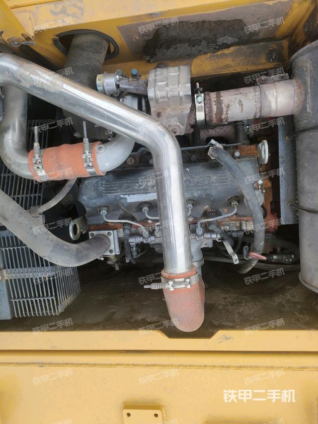 发动机整体俯视(整机外观) 发动机整体俯视(整机外观)