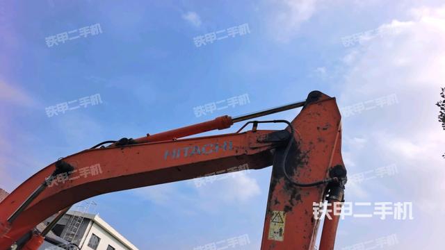 大臂整體?右側(cè)(工作和回轉(zhuǎn)裝置) 大臂整體?右側(cè)(工作和回轉(zhuǎn)裝置)