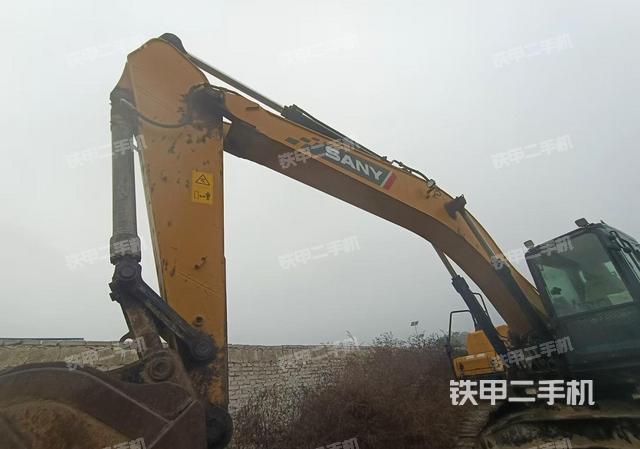 三一重工SY245H挖掘機