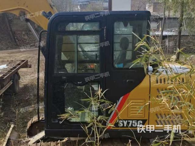 駕駛室整體(整機外觀) 駕駛室整體(整機外觀)