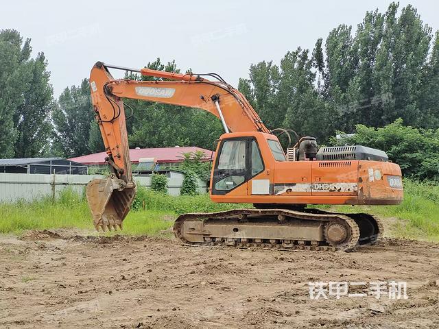 斗山DH300LC-7挖掘机
