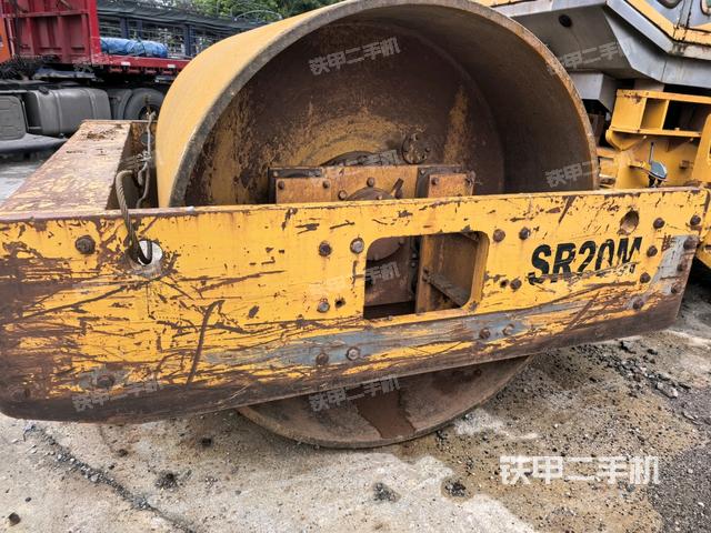 前车架正右侧(压路机前后车架) 前车架正右侧(压路机前后车架)