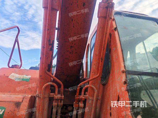 铲斗45度(工作和回转装置) 铲斗45度(工作和回转装置)