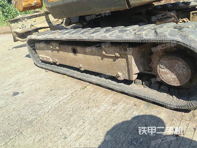 單側履帶整體(整機外觀) 單側履帶整體(整機外觀)