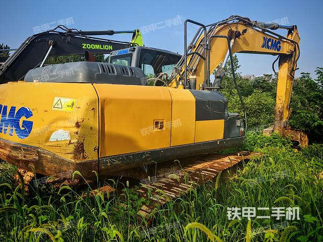 整机右后45°(整机外观) 整机右后45°(整机外观)