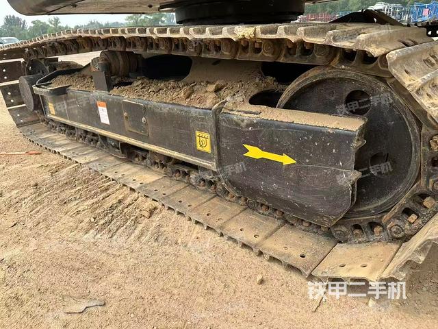 單側履帶整體（整機外觀）