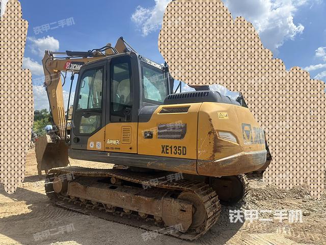 整机右后45°(整机外观) 整机右后45°(整机外观)