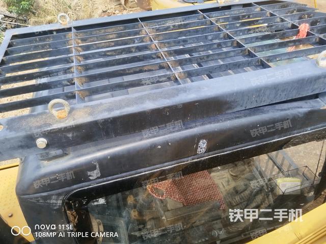 駕駛室頂部俯視(上車部件) 駕駛室頂部俯視(上車部件)