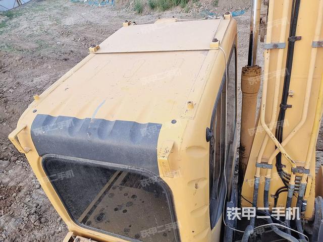 駕駛室頂部（整機(jī)外觀）