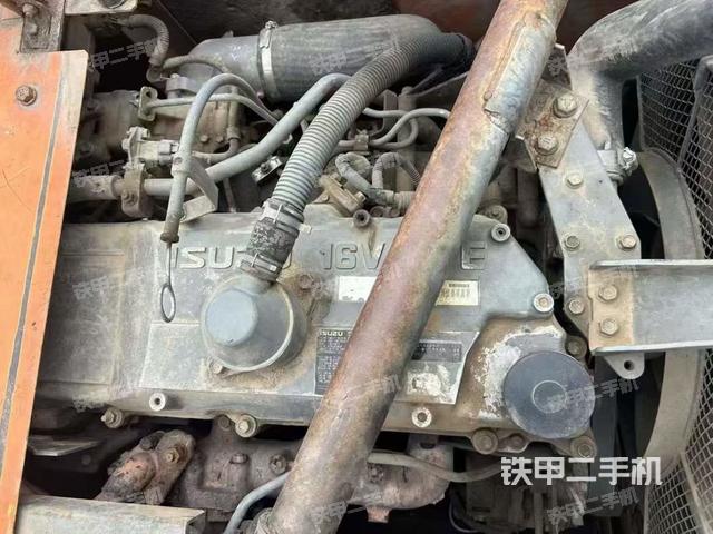 發(fā)動機整體俯視(整機外觀) 發(fā)動機整體俯視(整機外觀)