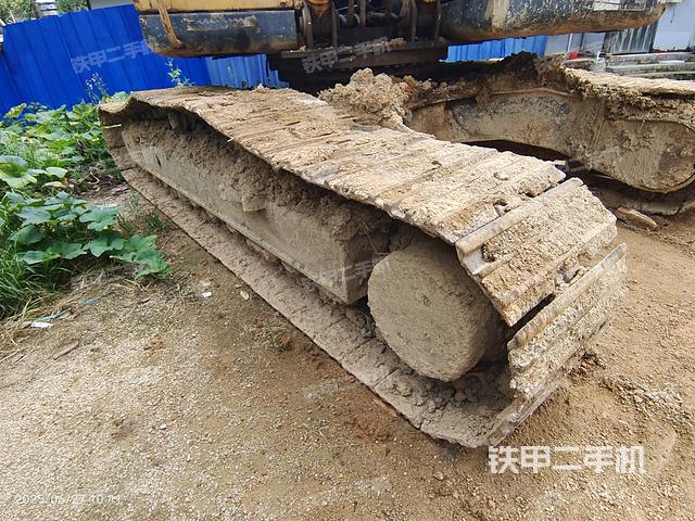 單側(cè)履帶整體（整機(jī)外觀）