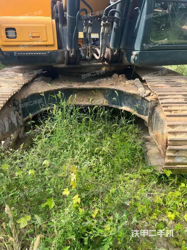 驾驶室整体（整机外观）