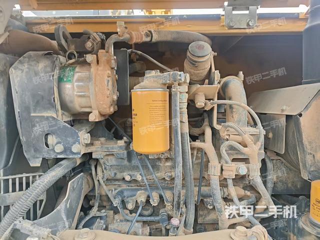 发动机整体俯视(整机外观) 发动机整体俯视(整机外观)