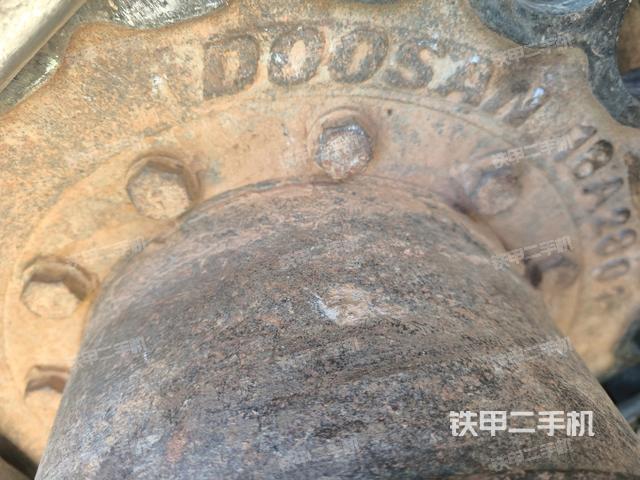 右導(dǎo)向輪(行走機構(gòu)) 右導(dǎo)向輪(行走機構(gòu))