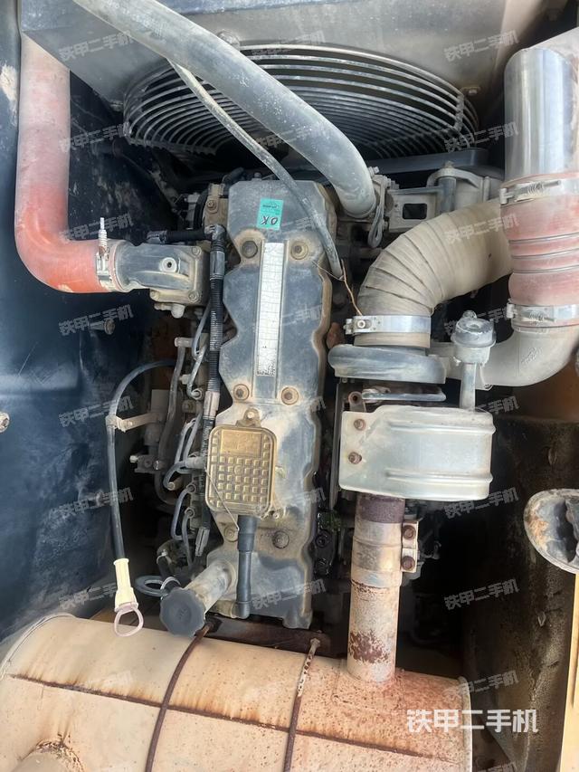 發(fā)動機(jī)整體俯視(整機(jī)外觀) 發(fā)動機(jī)整體俯視(整機(jī)外觀)