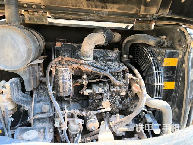 發(fā)動機室(上車部件) 發(fā)動機室(上車部件)